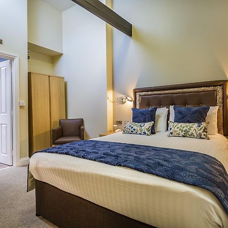 The Golden Lion Hotel, St Ives, Cambridgeshire セント・アイヴス エクステリア 写真