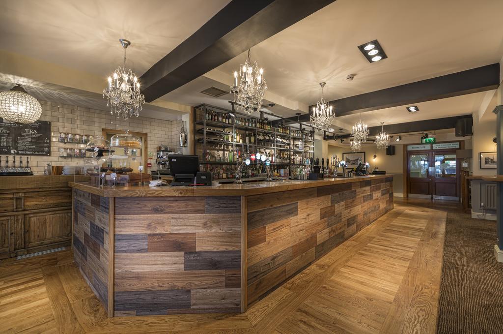 The Golden Lion Hotel, St Ives, Cambridgeshire セント・アイヴス エクステリア 写真