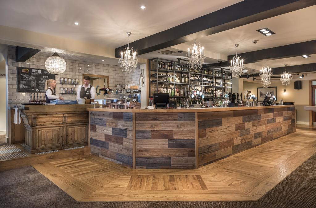 The Golden Lion Hotel, St Ives, Cambridgeshire セント・アイヴス エクステリア 写真