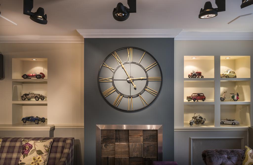The Golden Lion Hotel, St Ives, Cambridgeshire セント・アイヴス エクステリア 写真