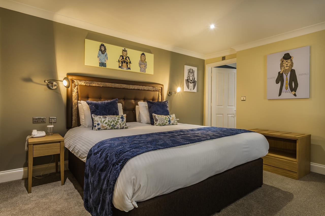 The Golden Lion Hotel, St Ives, Cambridgeshire セント・アイヴス エクステリア 写真