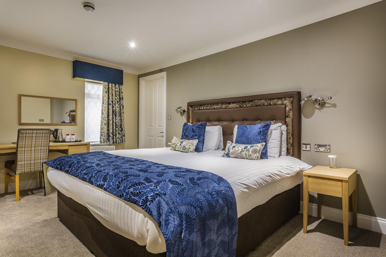 The Golden Lion Hotel, St Ives, Cambridgeshire セント・アイヴス エクステリア 写真